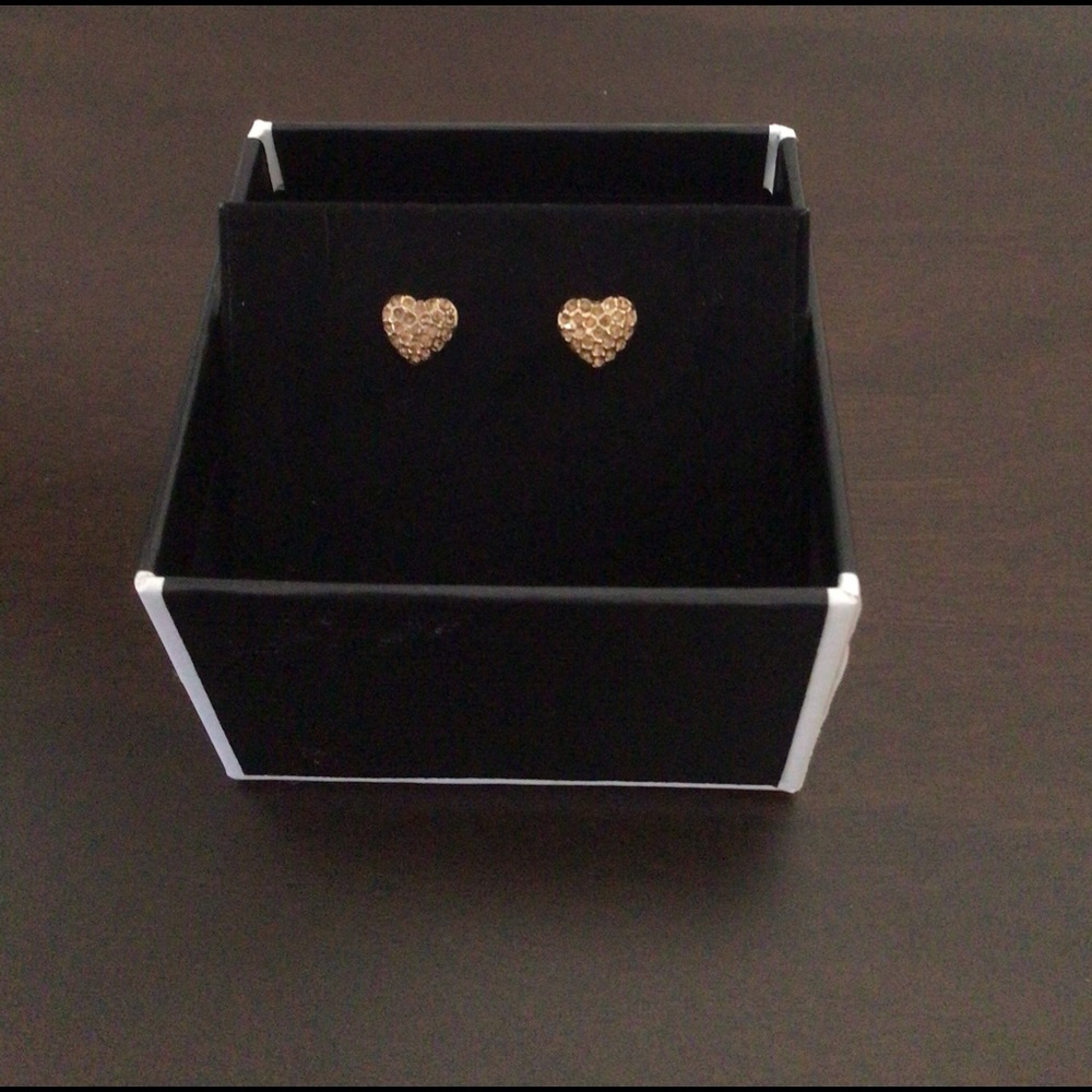 Marc by Marc Jacobs Heart Earrings ๐ - Picture 3 of 8